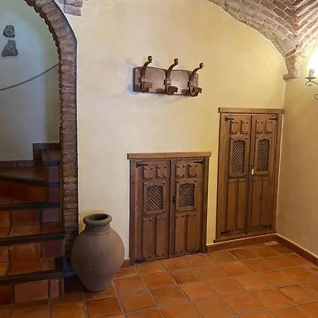 別荘 El Fontano Montánchez